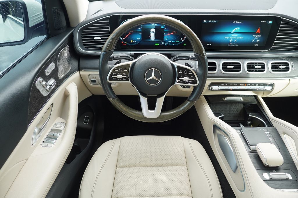2023 Mercedes Benz GLS 450 4MATIC photo 11