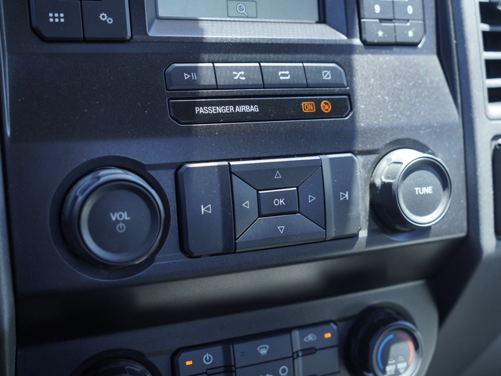 2022 Ford F-550 photo 12