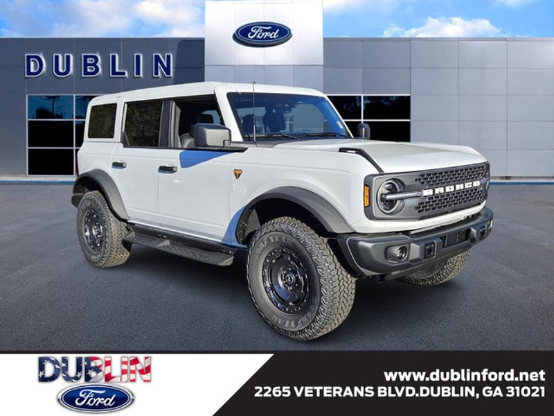 2025 Ford Bronco 4-Door Badlands's photo