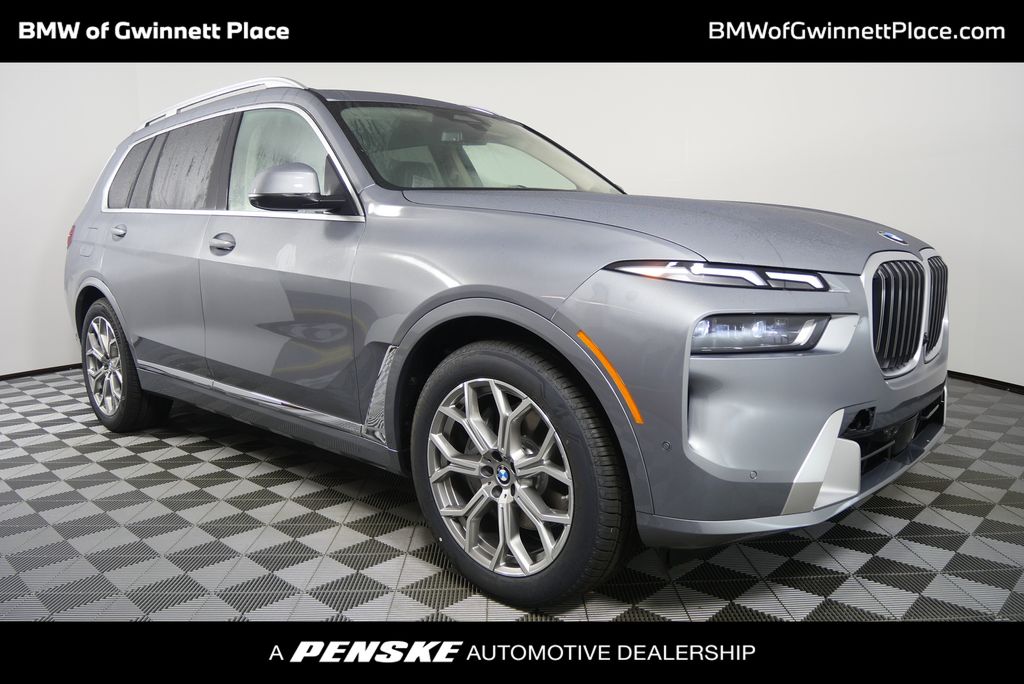 2026 BMW X7 40i's photo
