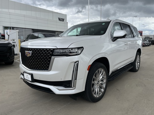 2023 Cadillac Escalade Premium Luxury photo 3