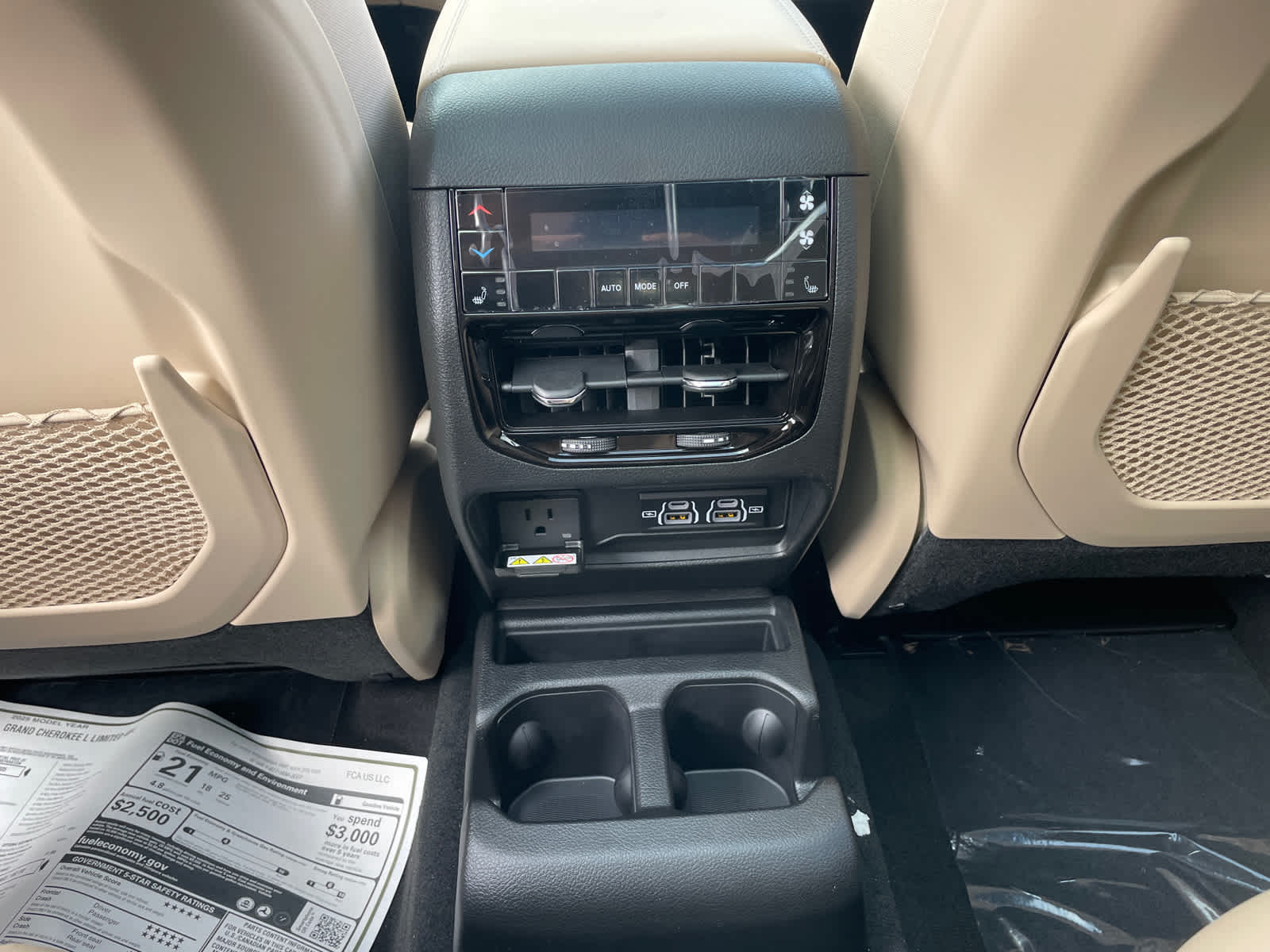 2025 Jeep Grand Cherokee Limited photo 13