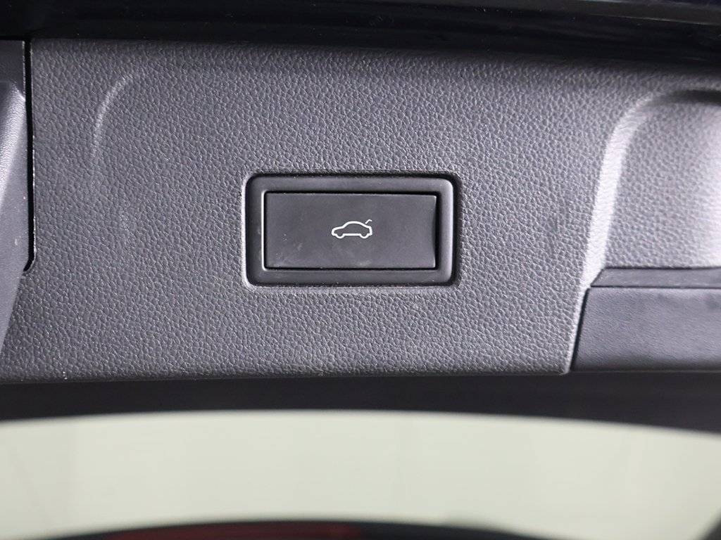 2021 Volkswagen Atlas SEL Premium photo 25