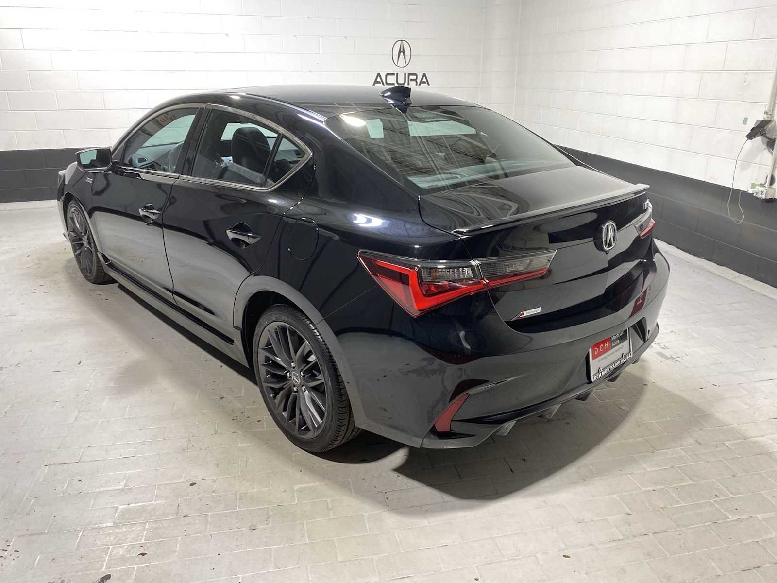 2022 Acura ILX Premium photo 4