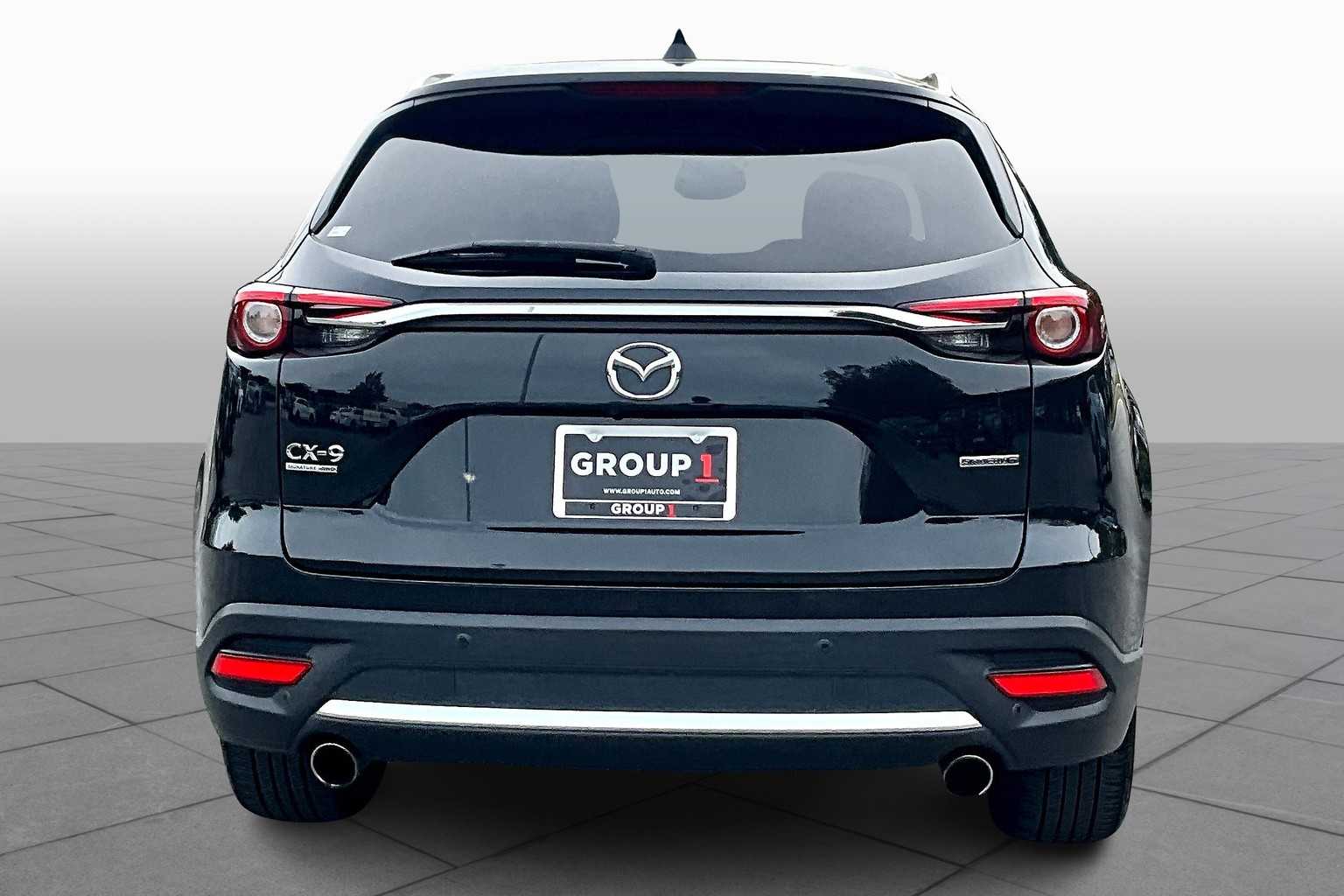 2022 Mazda CX-9 Signature photo 4