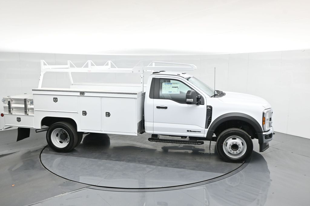 2025 Ford F-450 photo 52