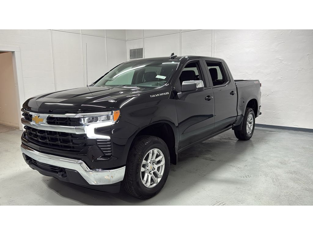 2026 Chevrolet Silverado 1500 LT photo 3