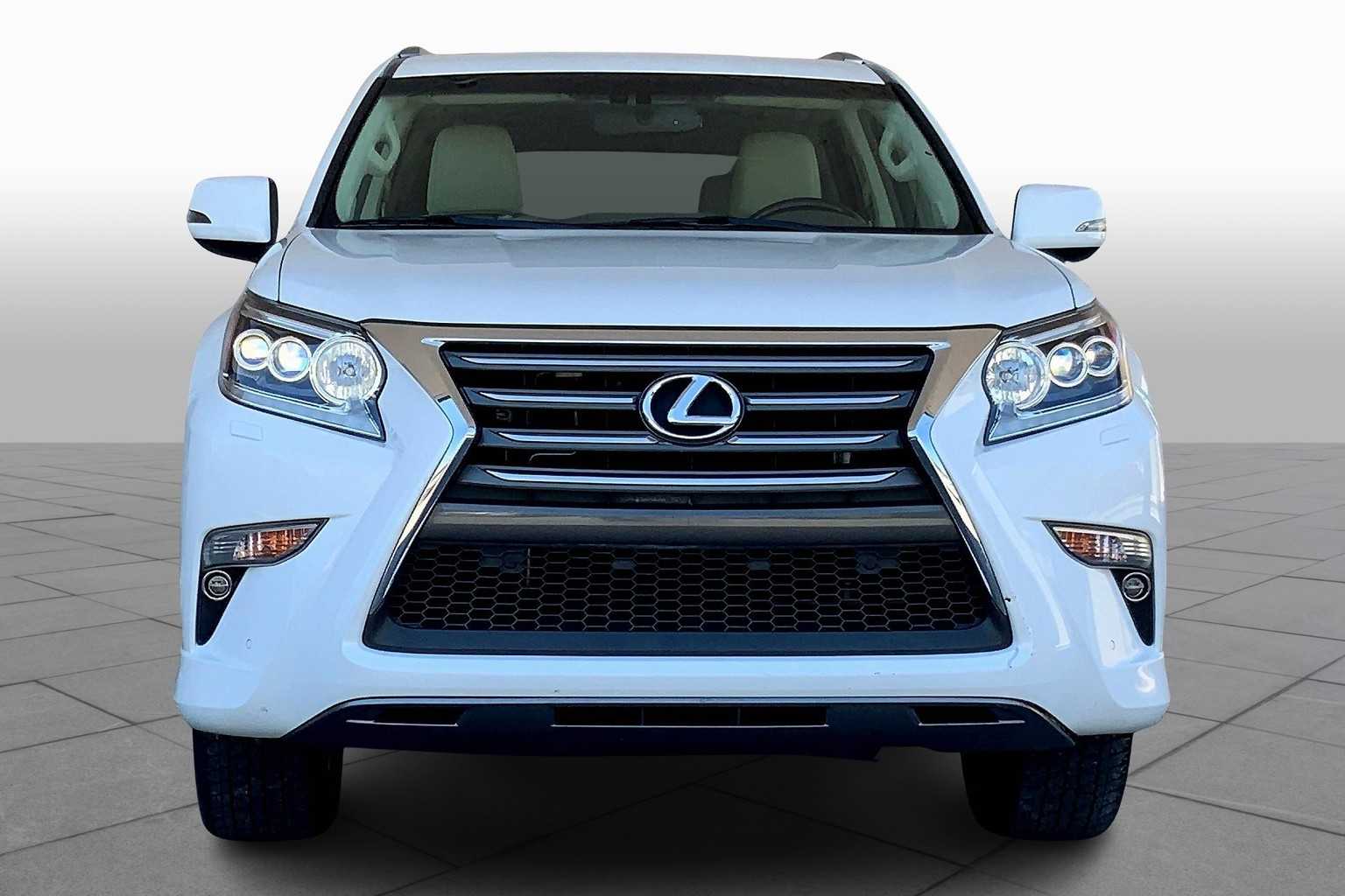 2019 Lexus GX 460 Premium photo 3