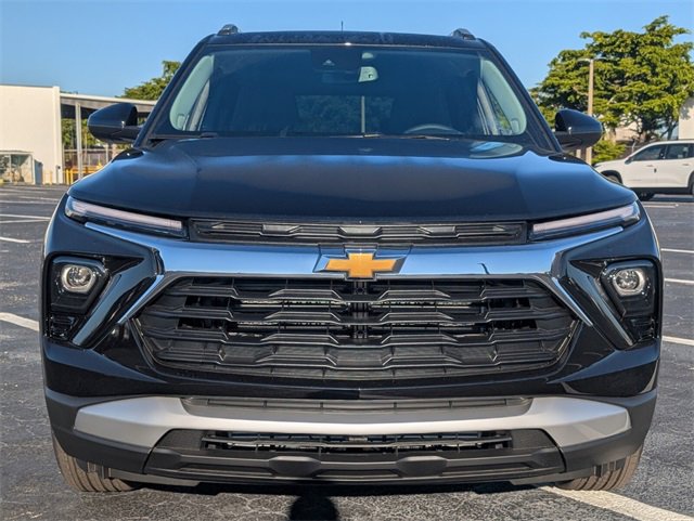 2026 Chevrolet Trailblazer LT photo 2