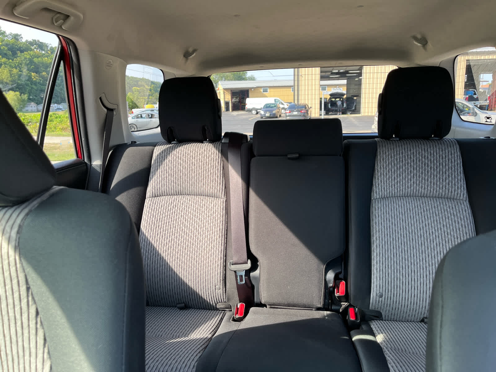 2016 Toyota 4Runner SR5 photo 21