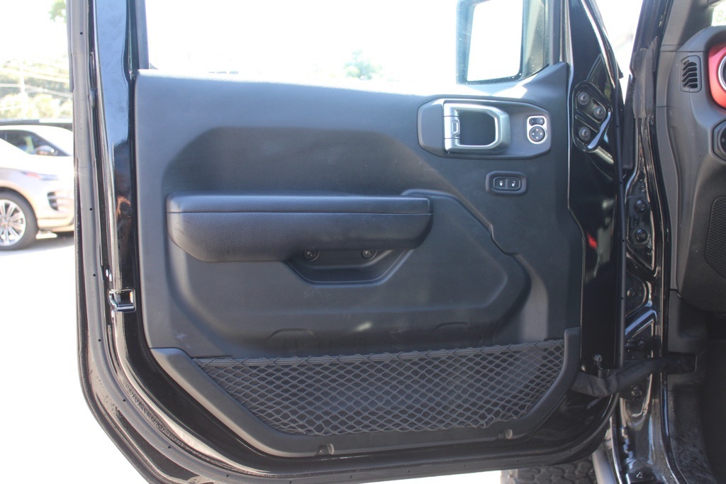 2018 Jeep Wrangler Unlimited Rubicon photo 9