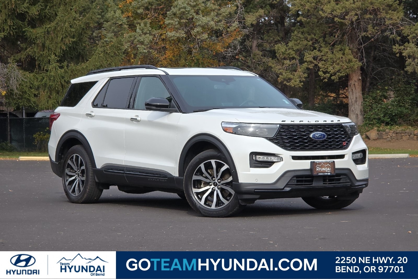 2020 Ford Explorer ST's photo