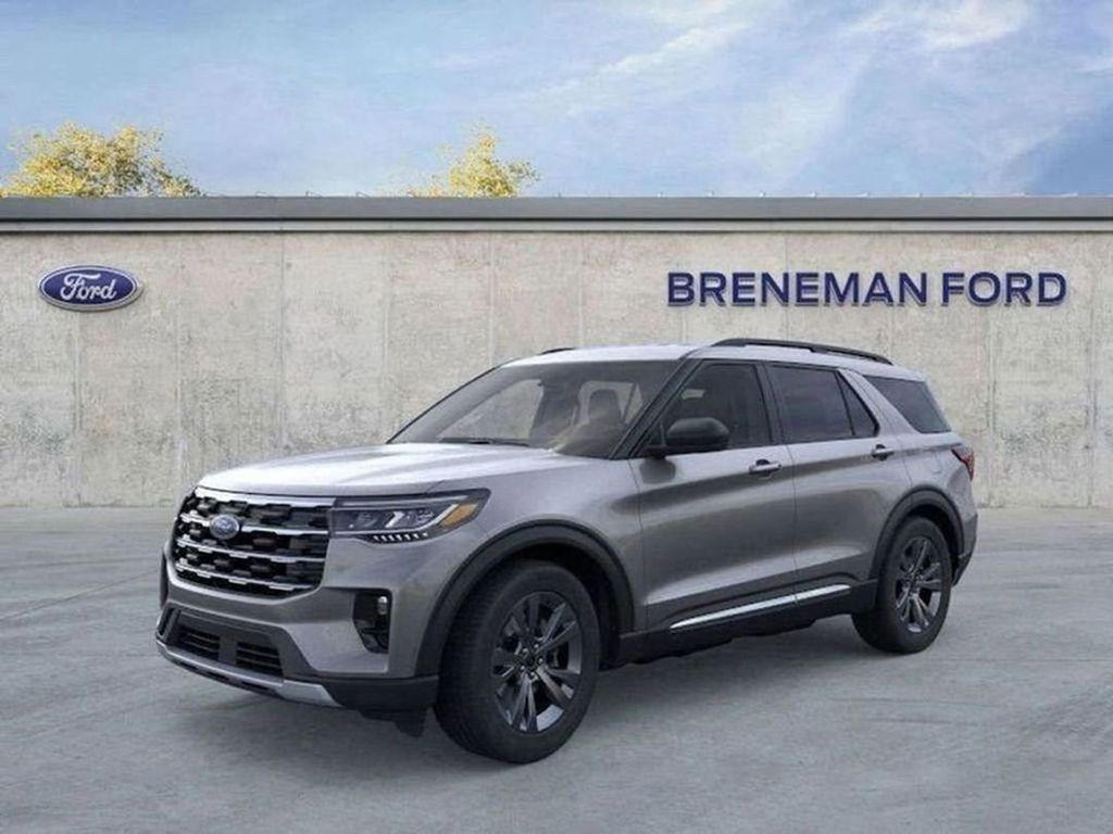 2025 Ford Explorer Active's photo