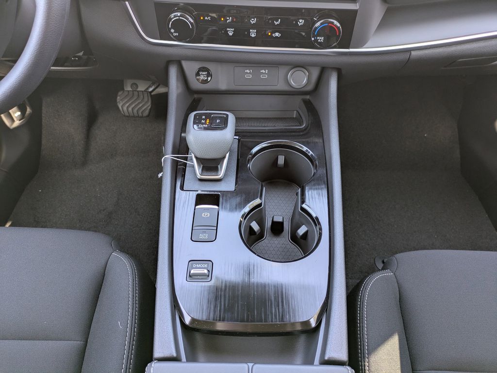 2026 Nissan Rogue S photo 16