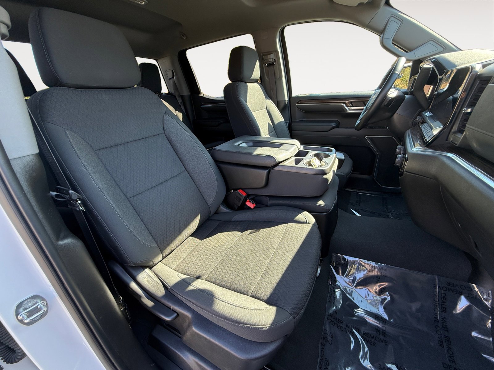 2024 Chevrolet Silverado 1500 LT photo 18