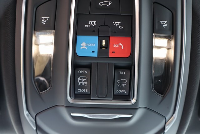 2025 Jeep Grand Cherokee Altitude X photo 18