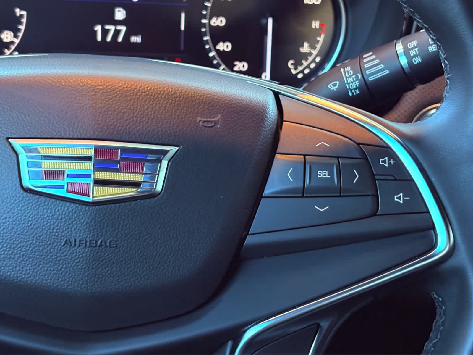 2025 Cadillac XT5 Luxury photo 23