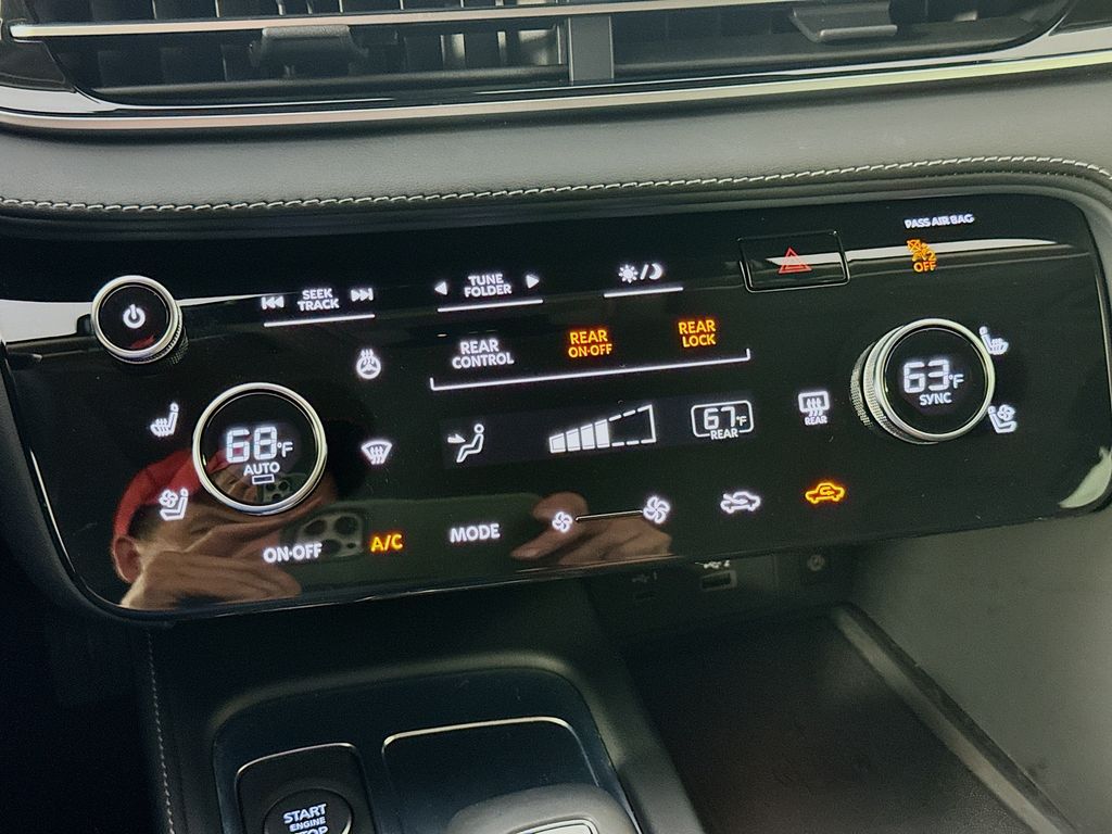 2023 Infiniti QX60 Luxe photo 17