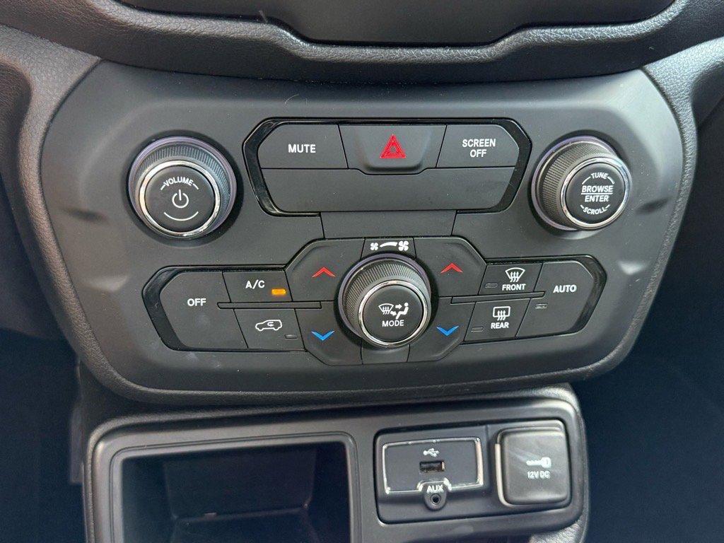 2019 Jeep Renegade Latitude photo 20
