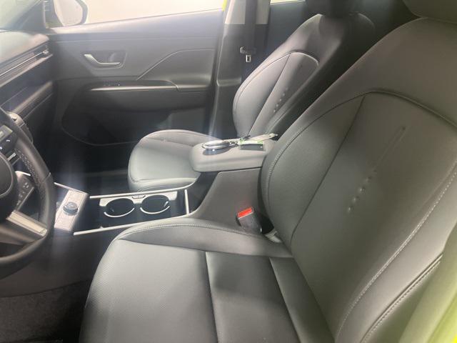 2026 Hyundai Kona SEL photo 8