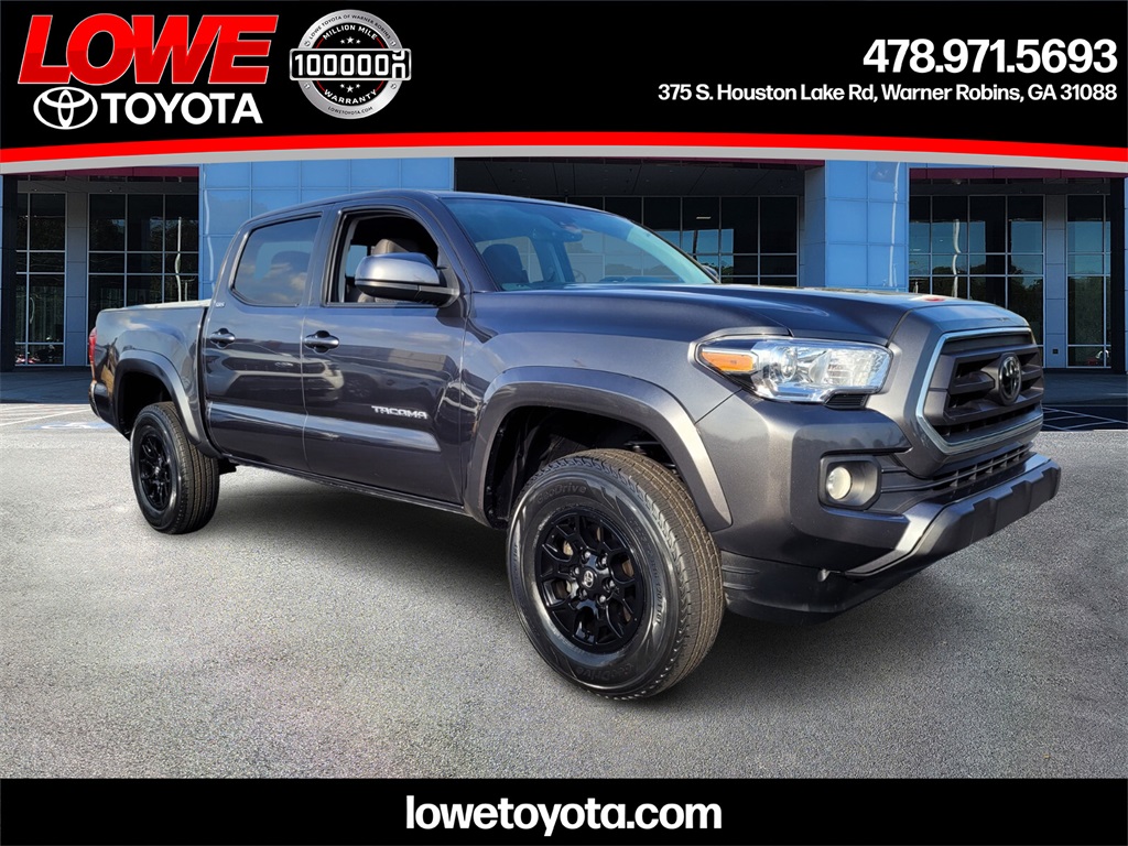 2022 Toyota Tacoma SR5's photo