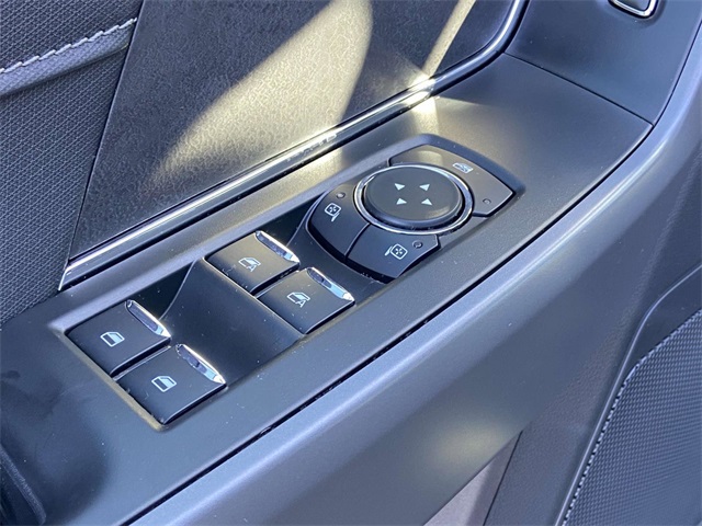 2025 Ford F-150 XLT photo 14