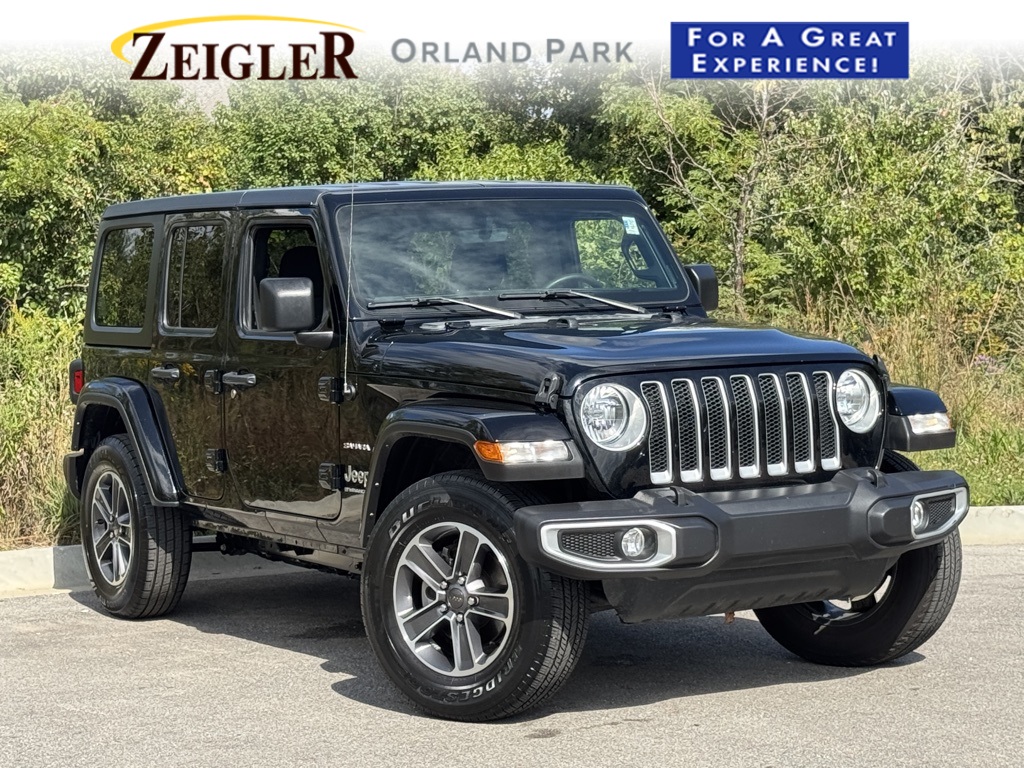 2023 Jeep Wrangler 4-Door Sahara's photo