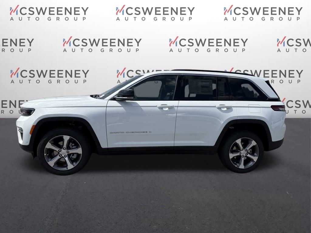 2025 Jeep Grand Cherokee Limited photo 2