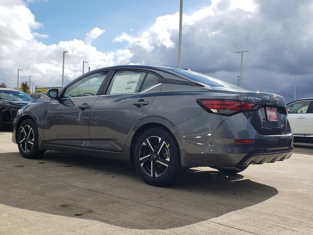 2025 Nissan Sentra SV photo 4