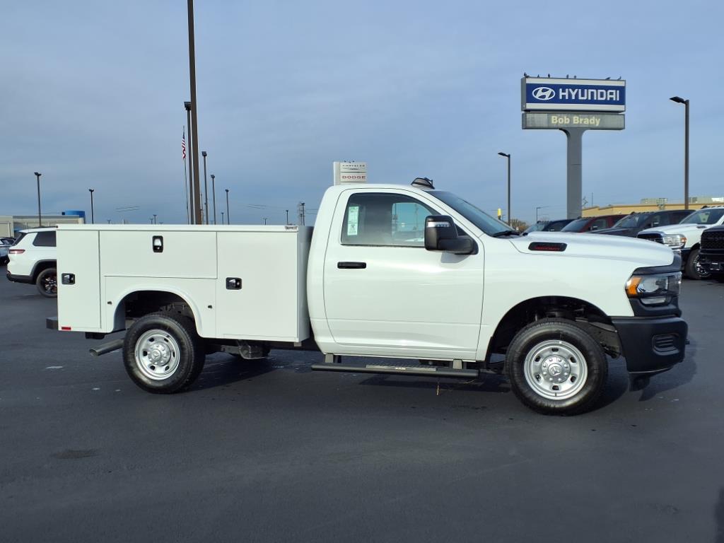 2024 Ram 2500 Tradesman photo 2