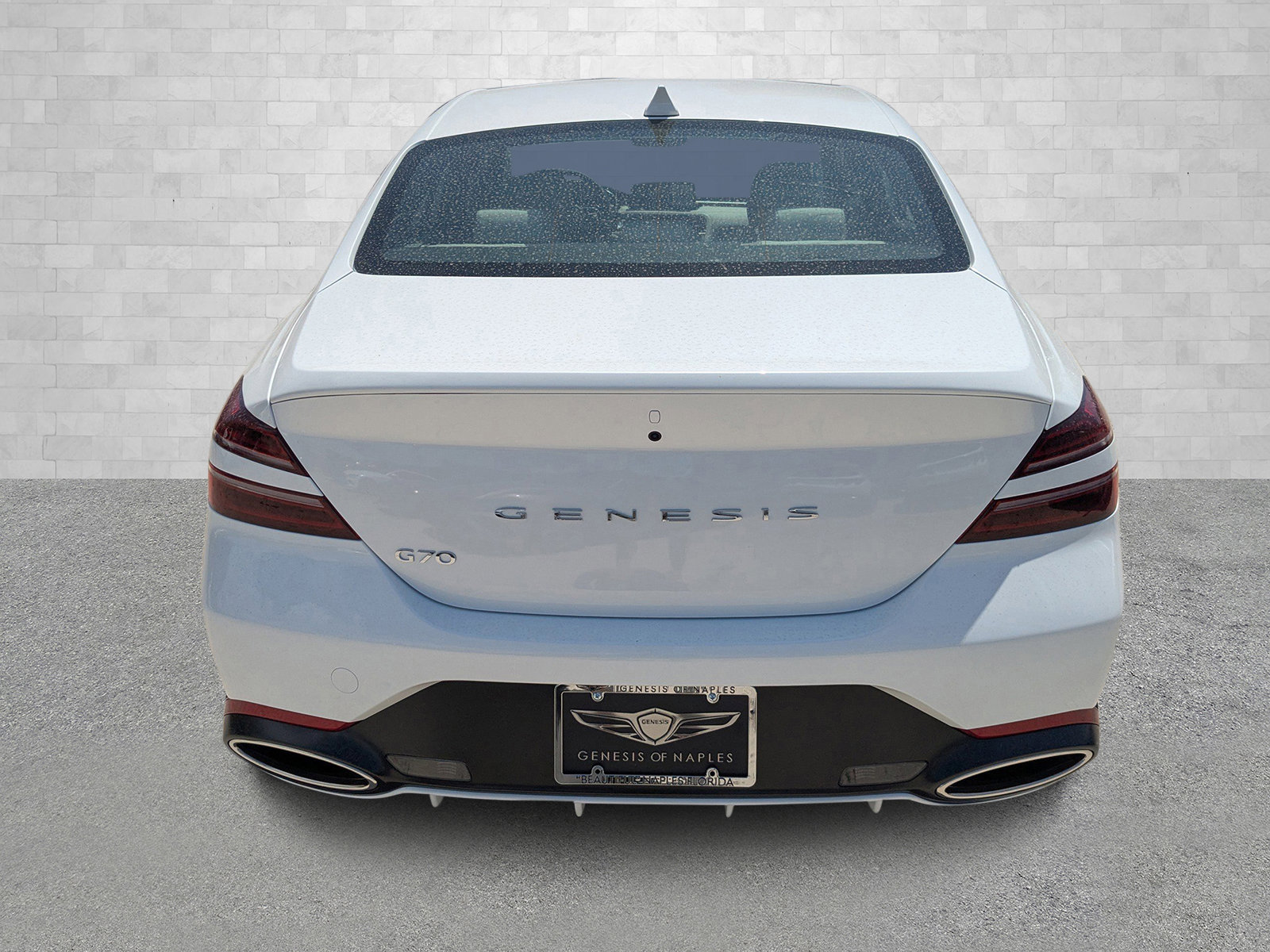 2025 Genesis G70 2.5T photo 3