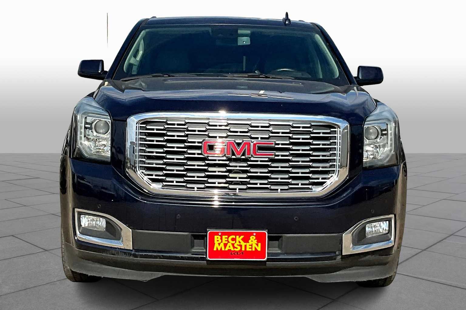 2020 Gmc Yukon XL Denali photo 3