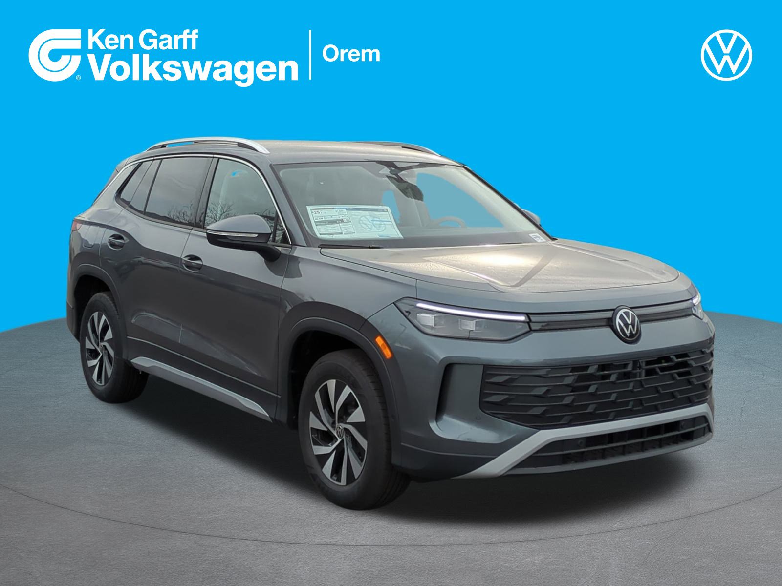 2025 Volkswagen Tiguan S's photo