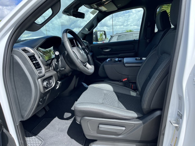 2025 Ram 1500 Tradesman photo 13