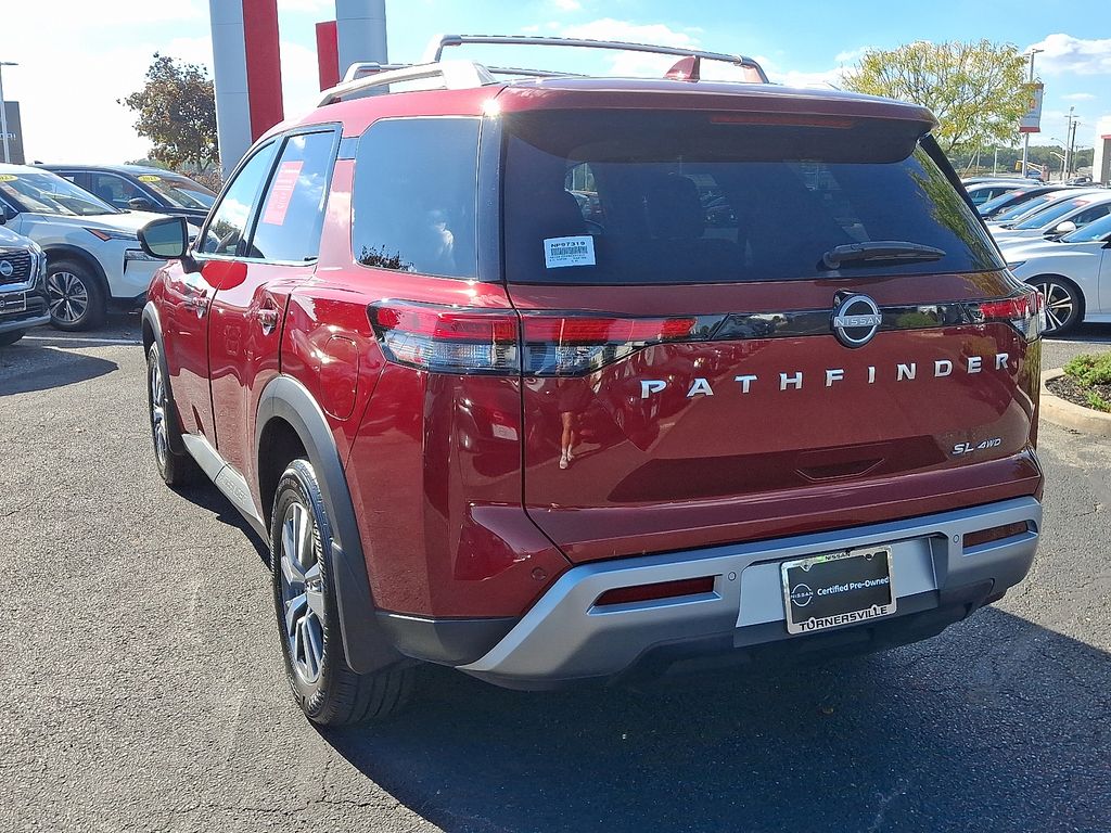 2024 Nissan Pathfinder SL photo 3