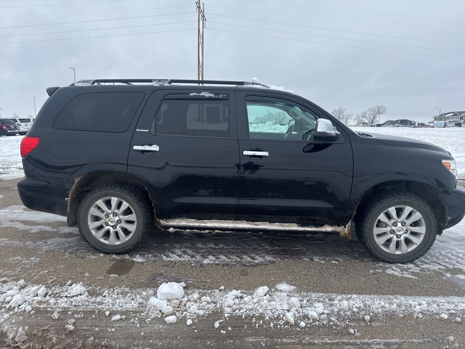2017 Toyota Sequoia Platinum photo 2