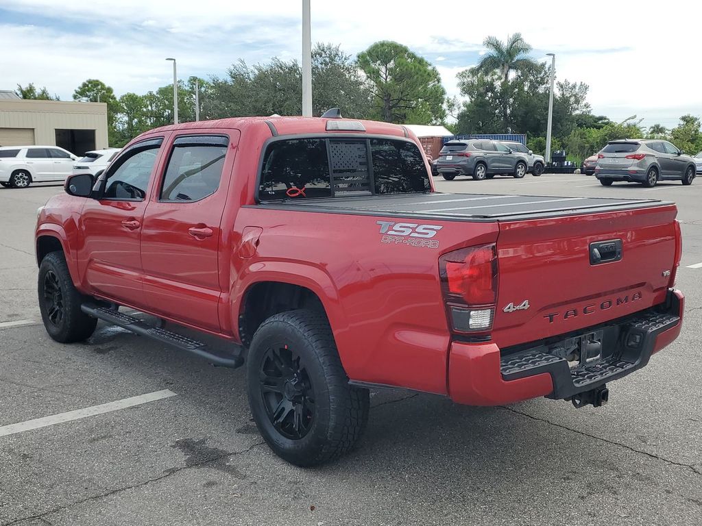 2022 Toyota Tacoma SR5 photo 13