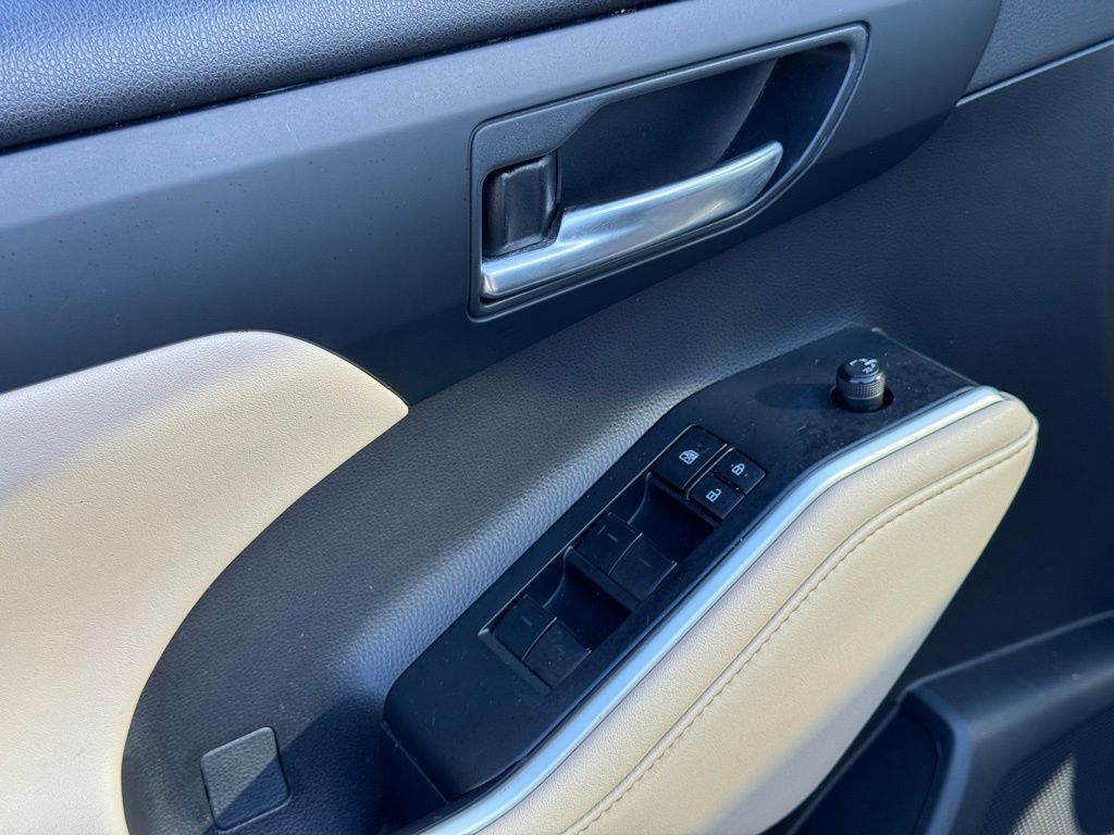 2023 Toyota Highlander XLE photo 21