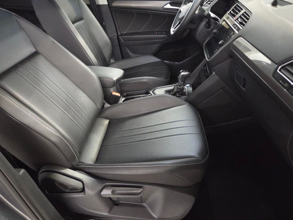 2024 Volkswagen Tiguan SE Wolfsburg Edition photo 22