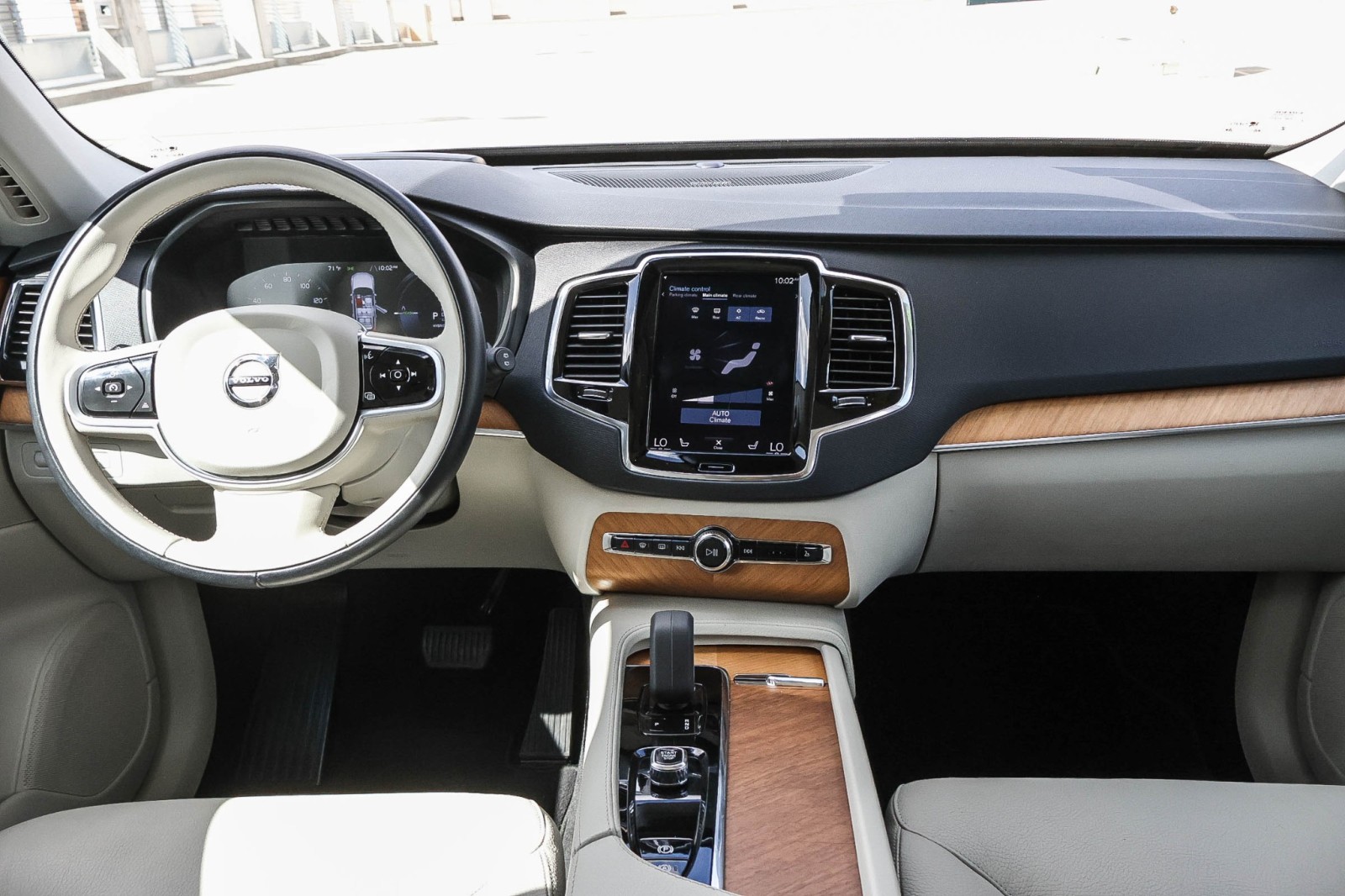 2022 Volvo XC90 Recharge Inscription Expression photo 14