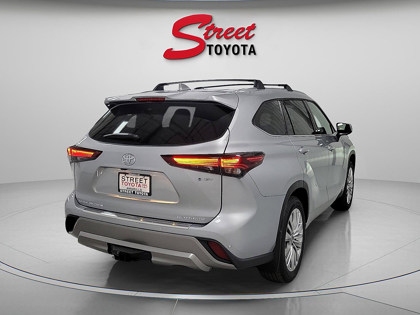 2025 Toyota Highlander Hybrid Platinum photo 3