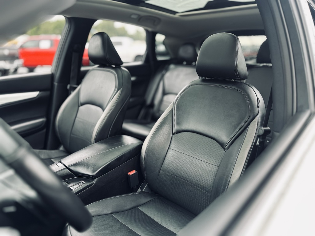 2021 Infiniti QX50 Essential photo 22