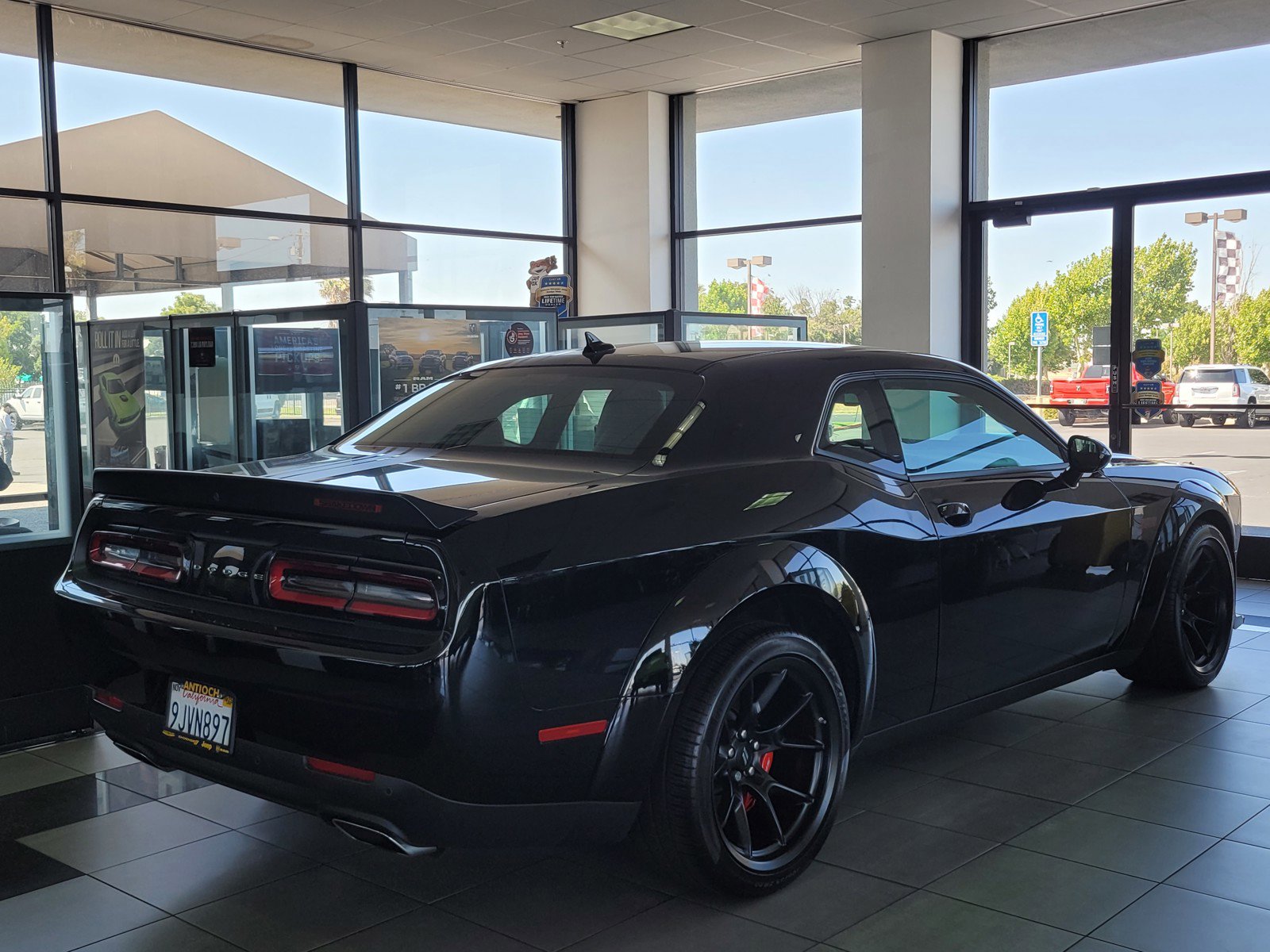 2023 Dodge Challenger R/T Scat Pack Widebody photo 4