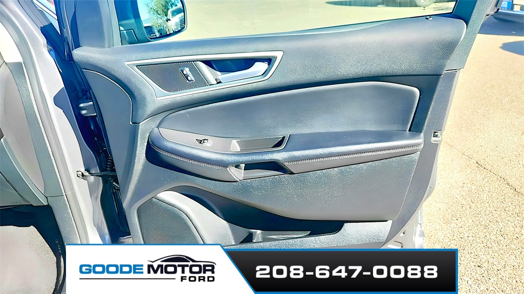 2024 Ford Edge SEL photo 49