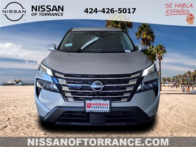 2025 Nissan Rogue SV photo 2