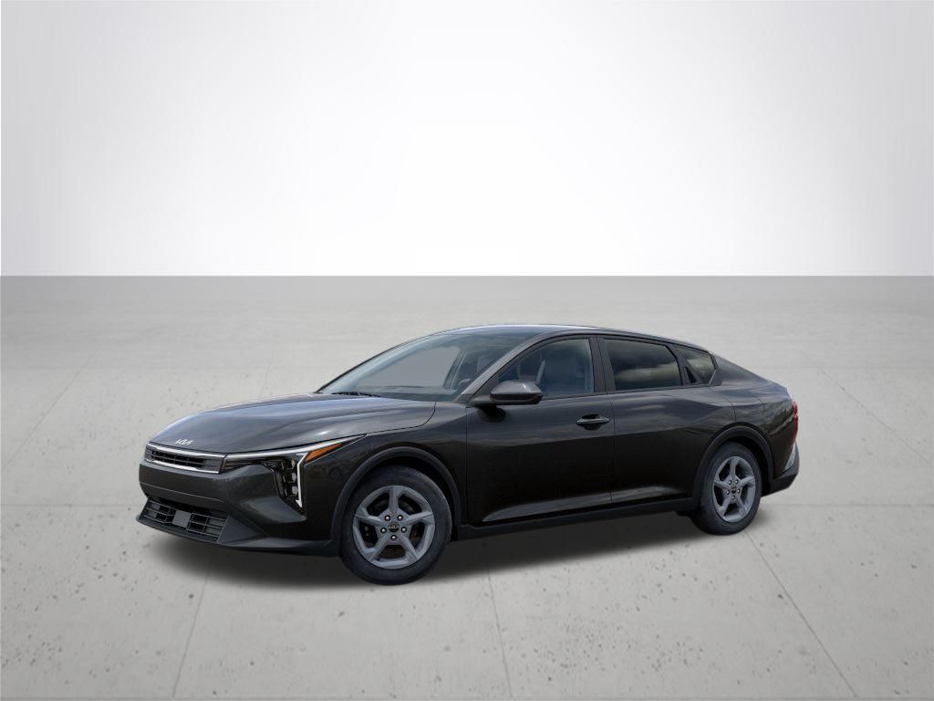 2025 Kia K4 LXS photo 3