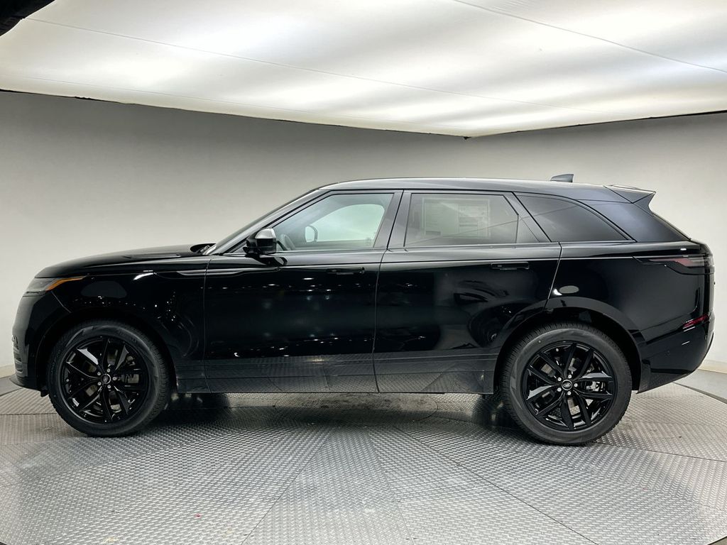 2026 Land Rover Range Rover Velar SE photo 2