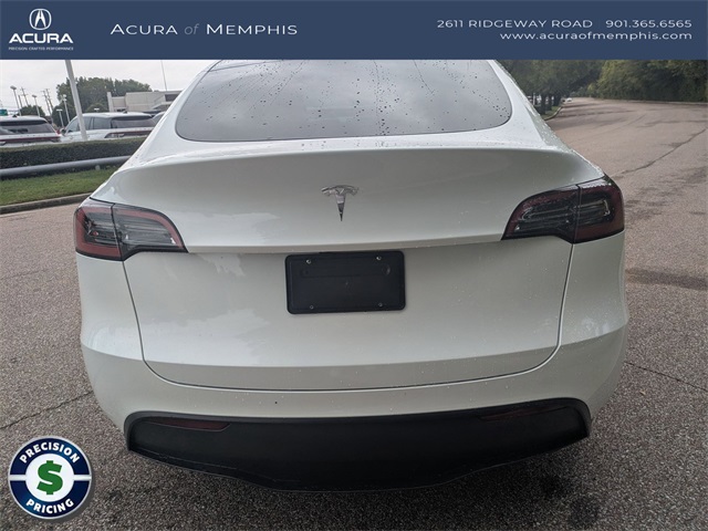 2024 Tesla Model Y Standard Range photo 4