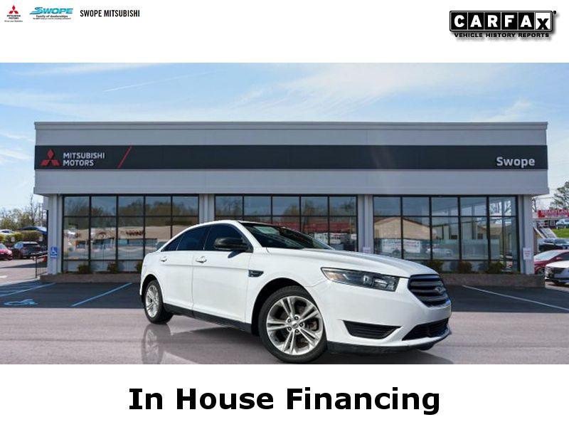 2017 Ford Taurus SE's photo