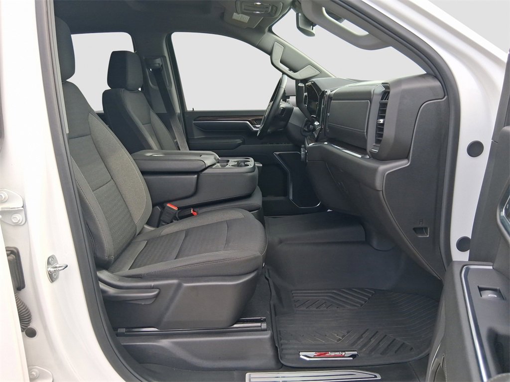 2024 Chevrolet Silverado 2500HD Sport photo 9